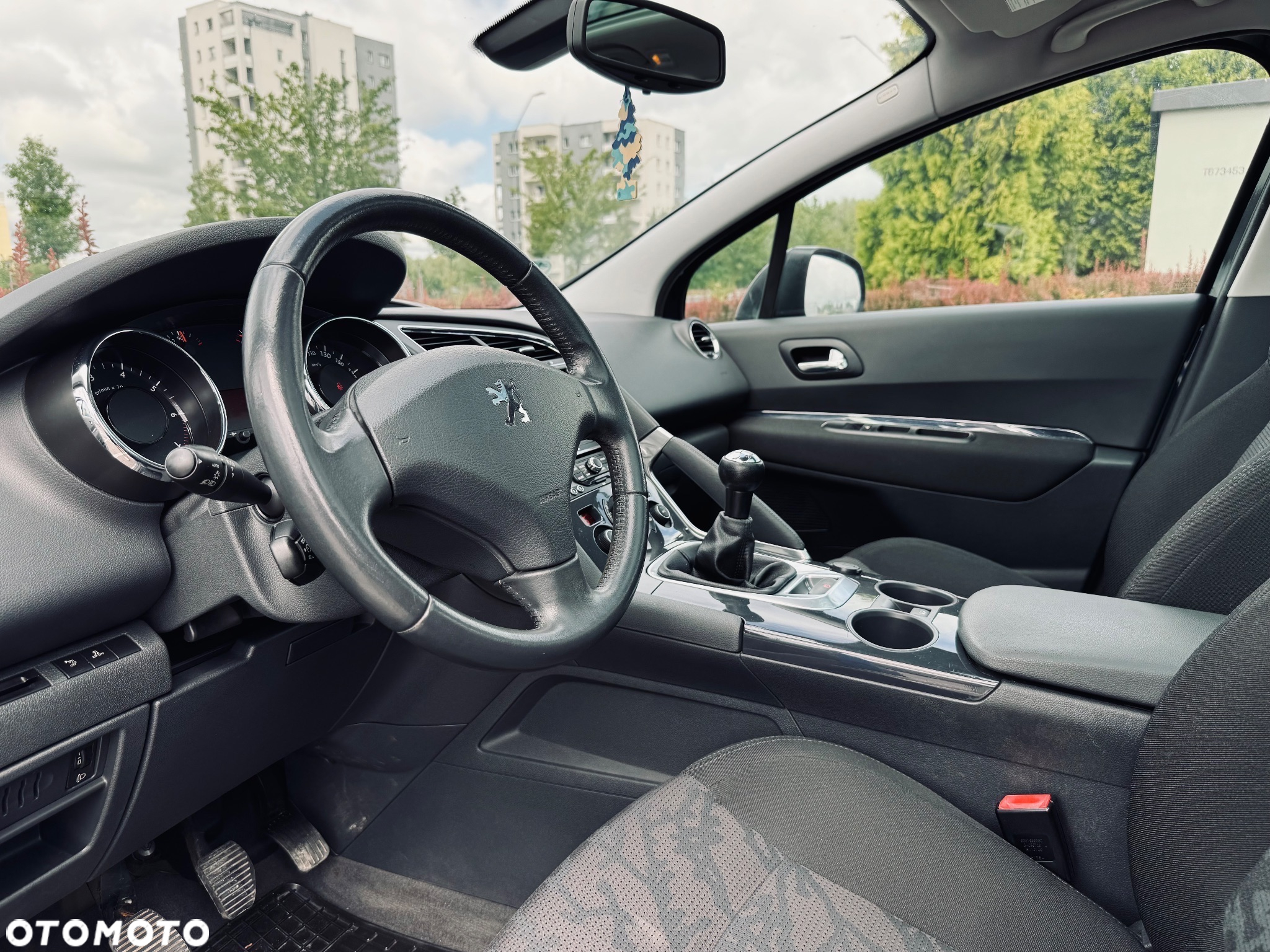 Peugeot 3008 1.6 Premium - 16