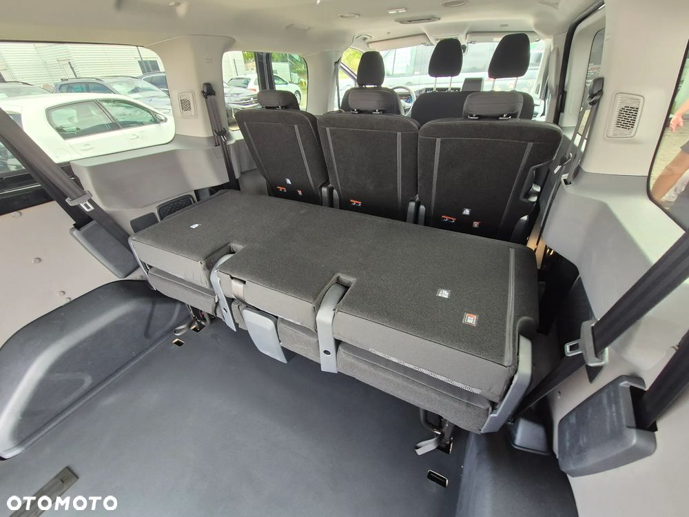 Volkswagen Transporter Kombi L2H1 M1 4Motion - 13