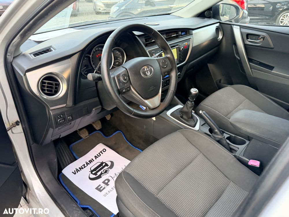 Toyota Auris 1.4 D-4D Unique - 9