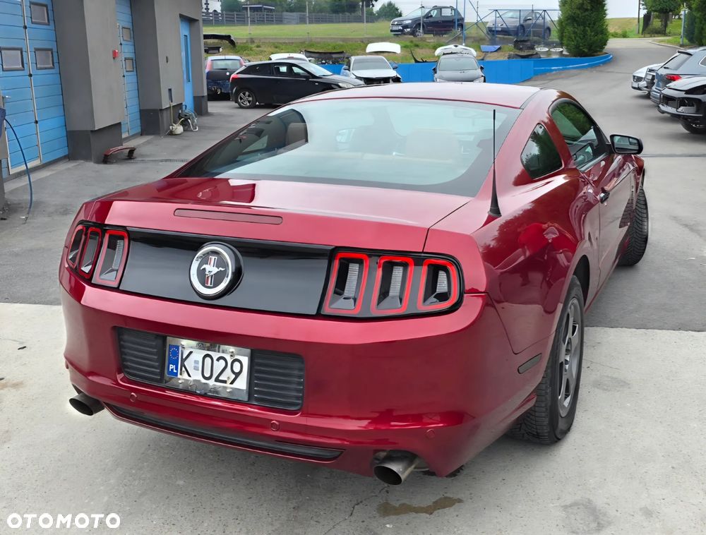 Ford Mustang 3.7 V6 - 12