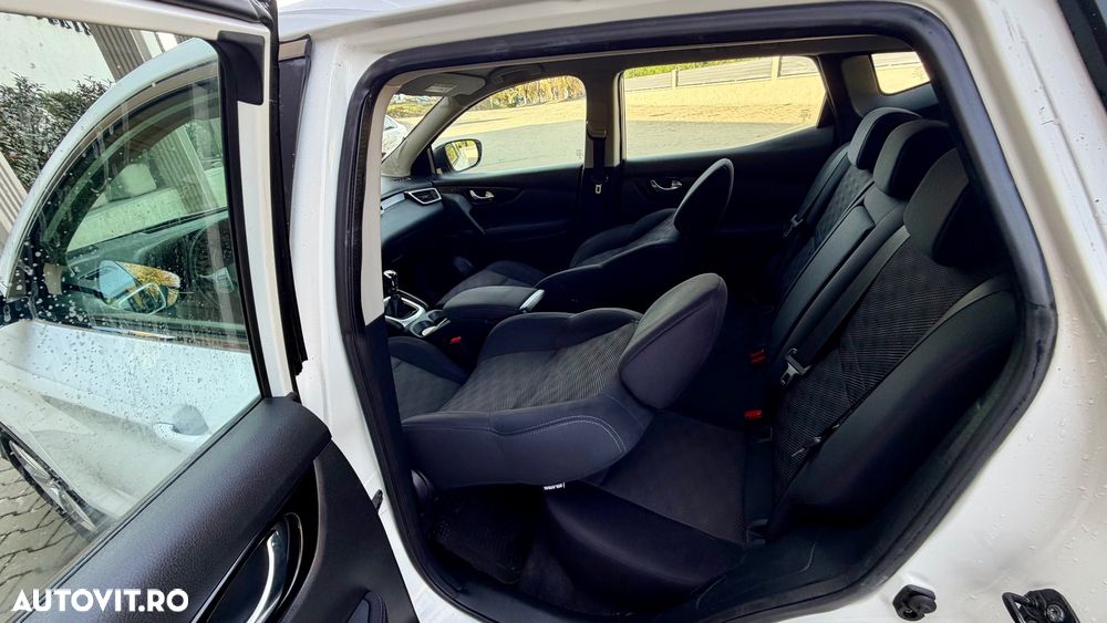 Nissan Qashqai 1.6 DCI TEKNA - 11