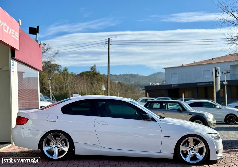 BMW 320 d Coupe Edição M - 10