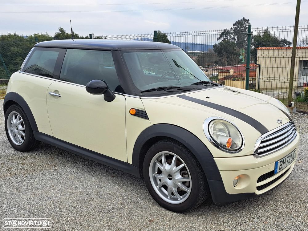 MINI 3 Portas Cooper D - 1
