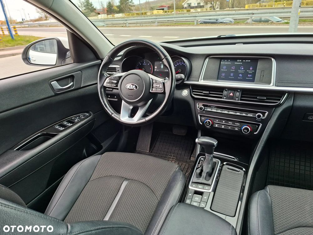 Kia Optima - 16