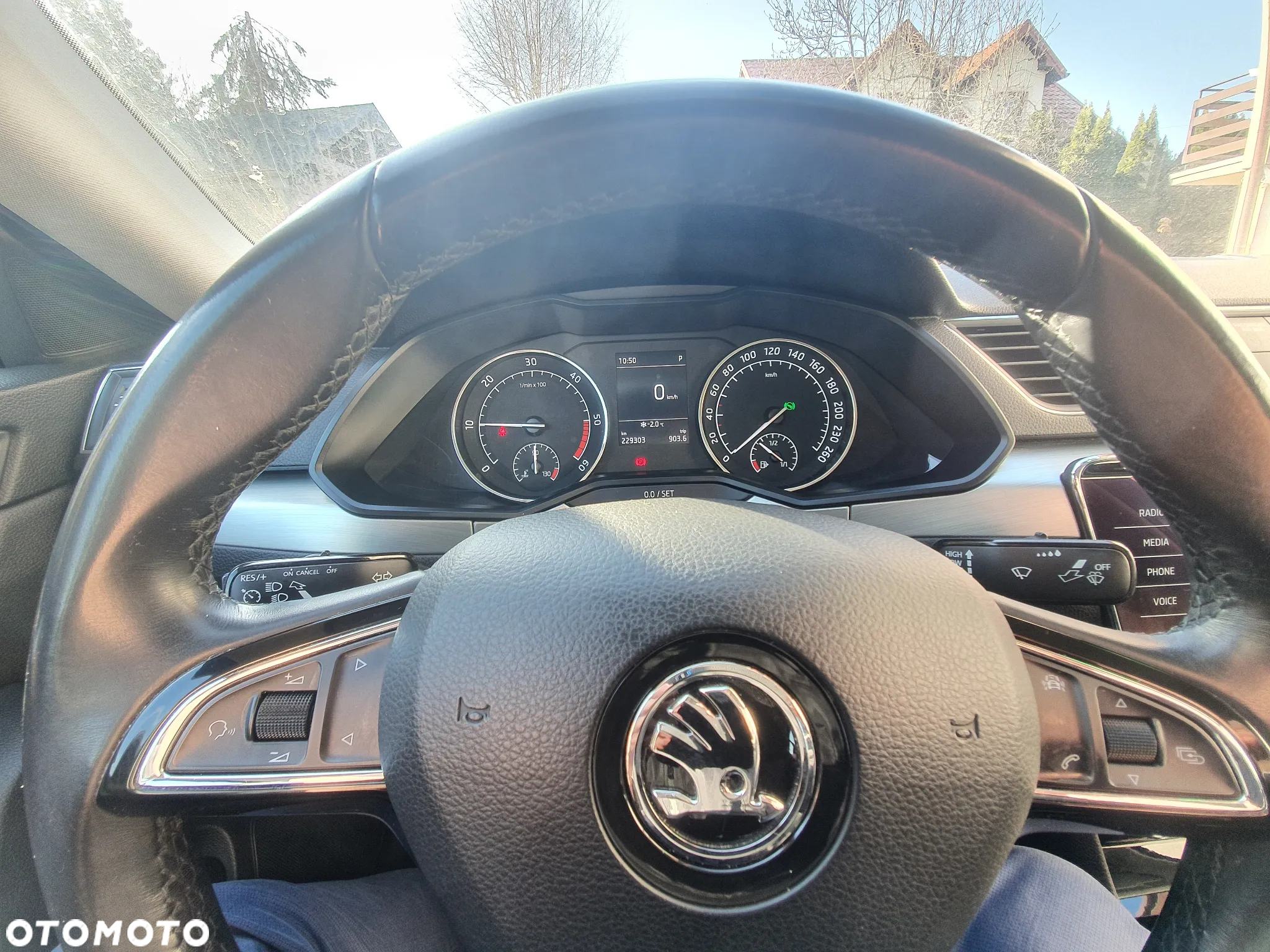 Skoda Superb 2.0 TDI Ambition DSG7 - 10