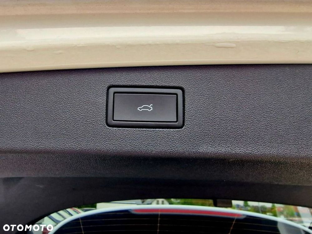 Volkswagen Tiguan 1.5 eHybrid PHEV 150kW Elegance DSG - 38