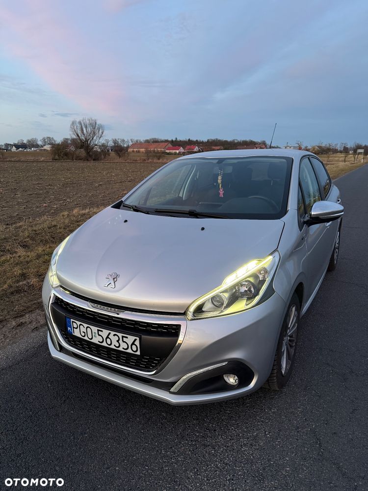Peugeot 208 PureTech 82 Style - 5