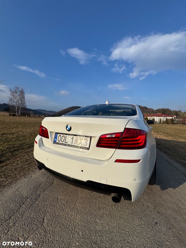 BMW Seria 5 535i xDrive Sport-Aut Luxury Line - 24