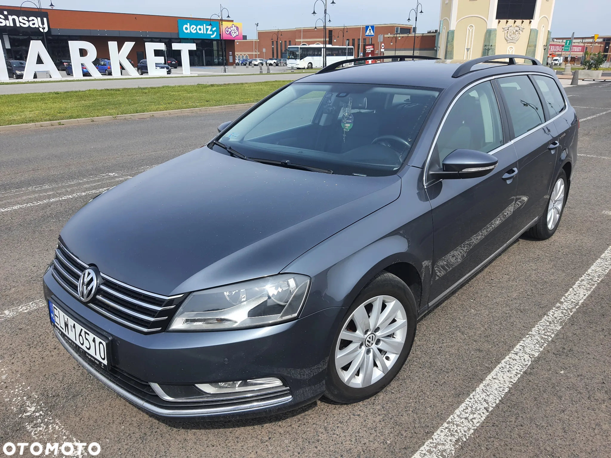 Volkswagen Passat 1.6 TDI DPF BlueMot Comfortline - 3