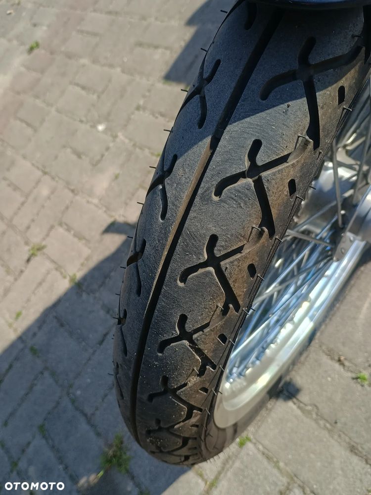 Suzuki Intruder - 13