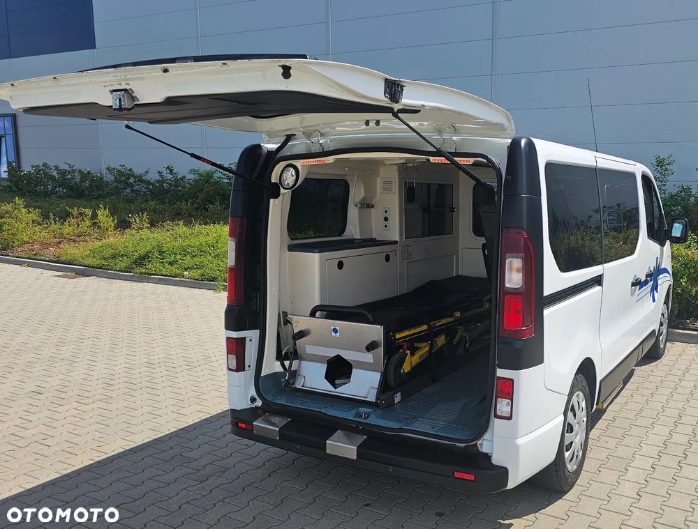 Renault TRAFIC KARETKA/AMBULANS - 6