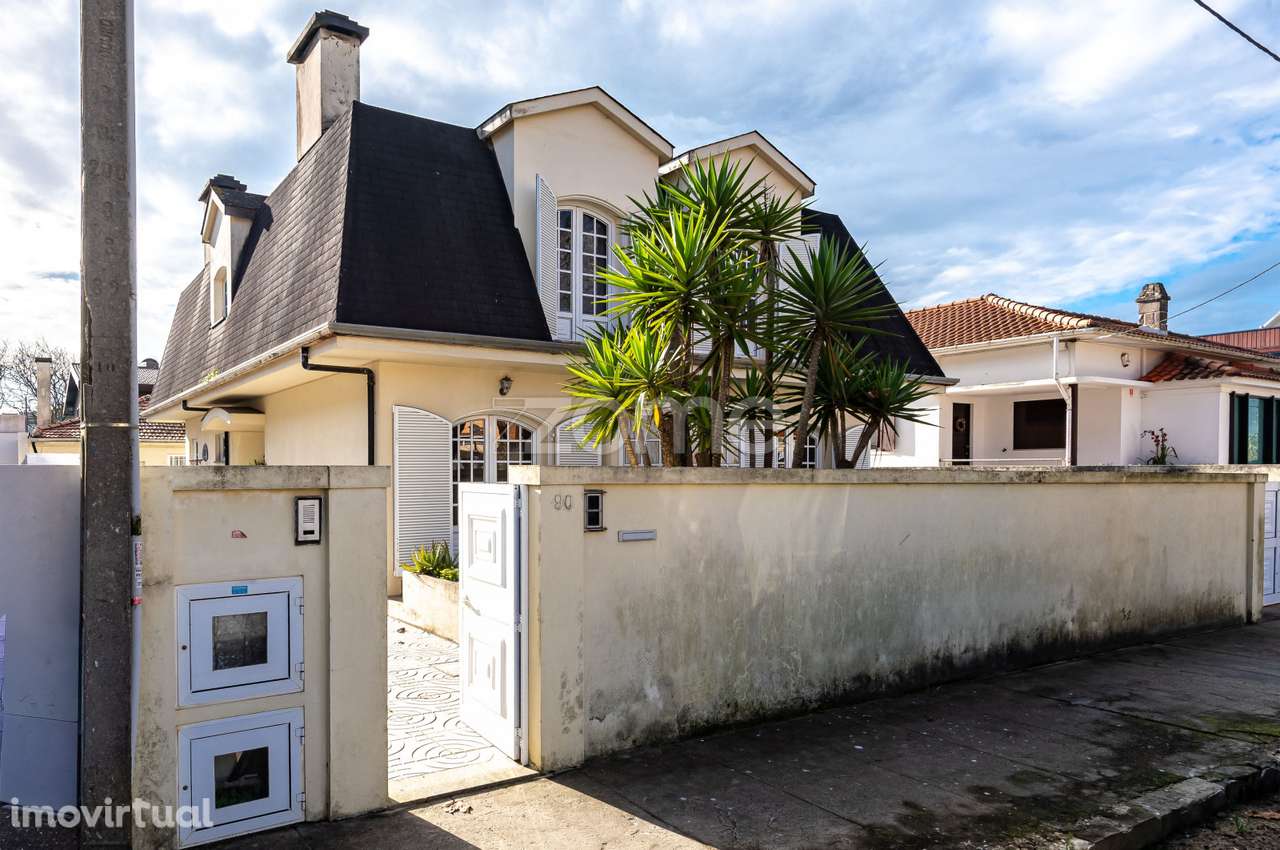 Moradia na Praia de Miramar - Grande imagem: 2/23