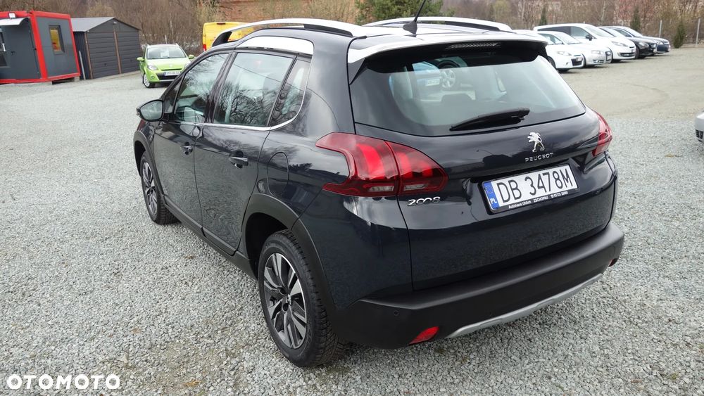 Peugeot 2008 1.2 Pure Tech Allure S&S - 8