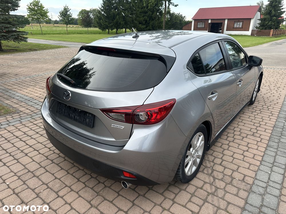 Mazda 3 - 5