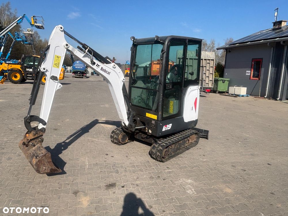 Bobcat E19 - 4