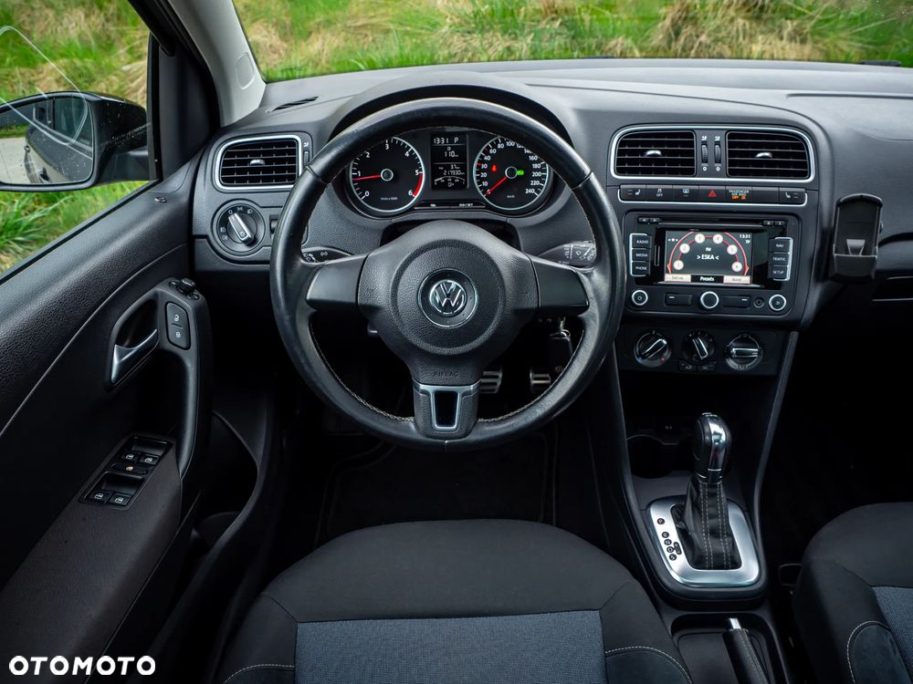 Volkswagen Polo 1.6 TDI DSG Style - 25