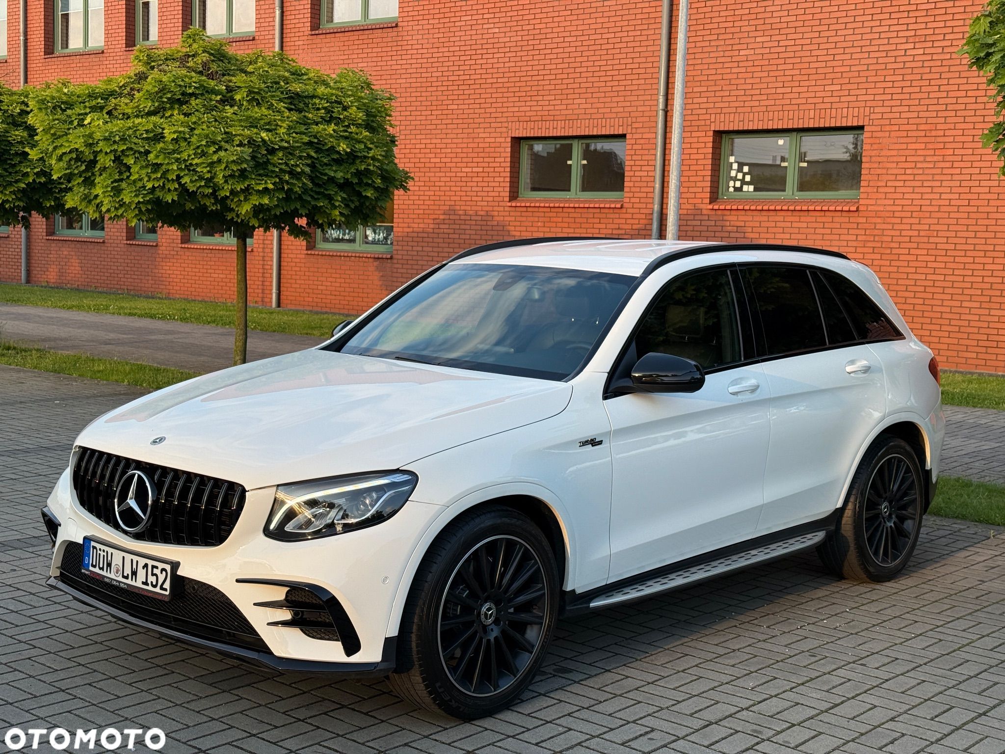 Mercedes-Benz GLC 250 d 4Matic 9G-TRONIC AMG Line - 1