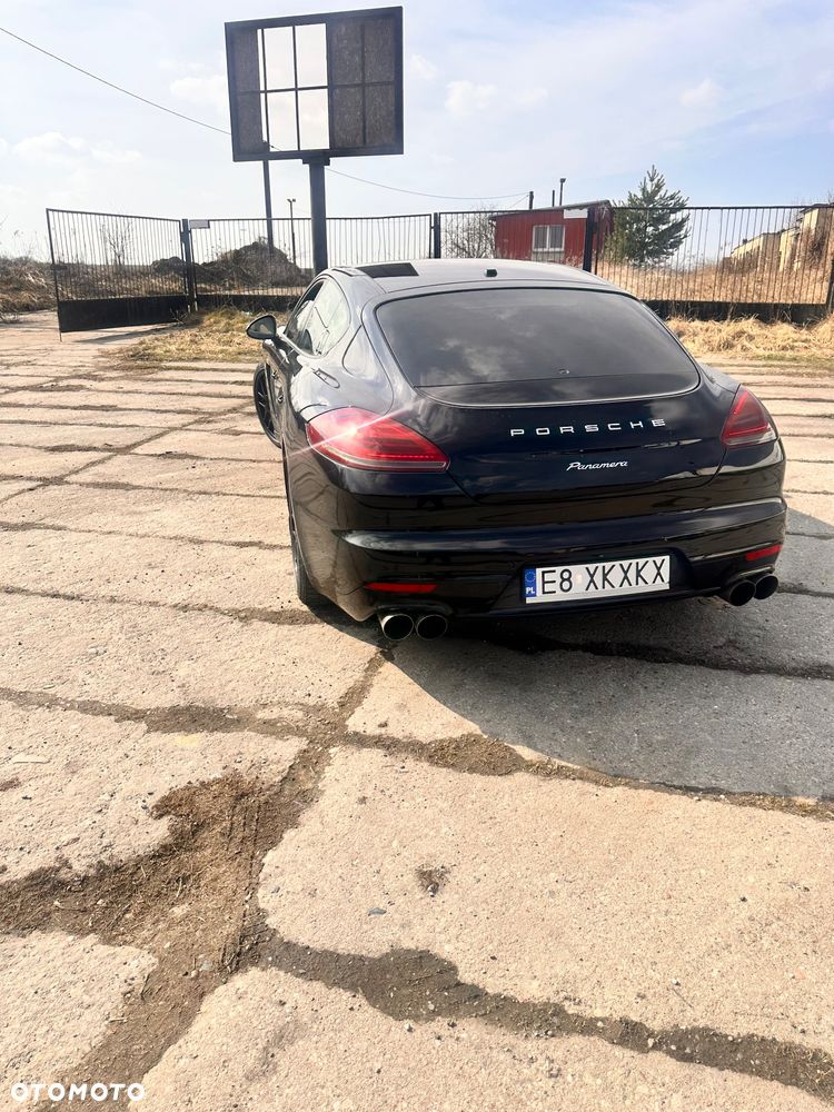 Porsche Panamera Standard - 17