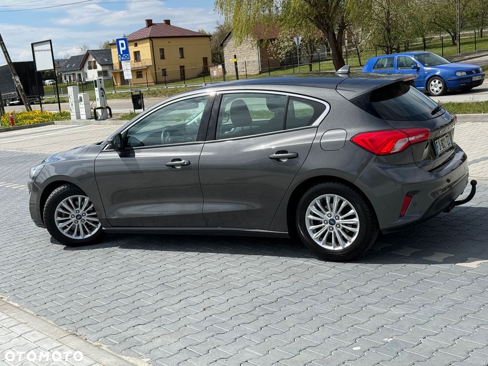 Ford Focus 1.5 EcoBlue Start-Stopp-System TITANIUM DESIGN - 6