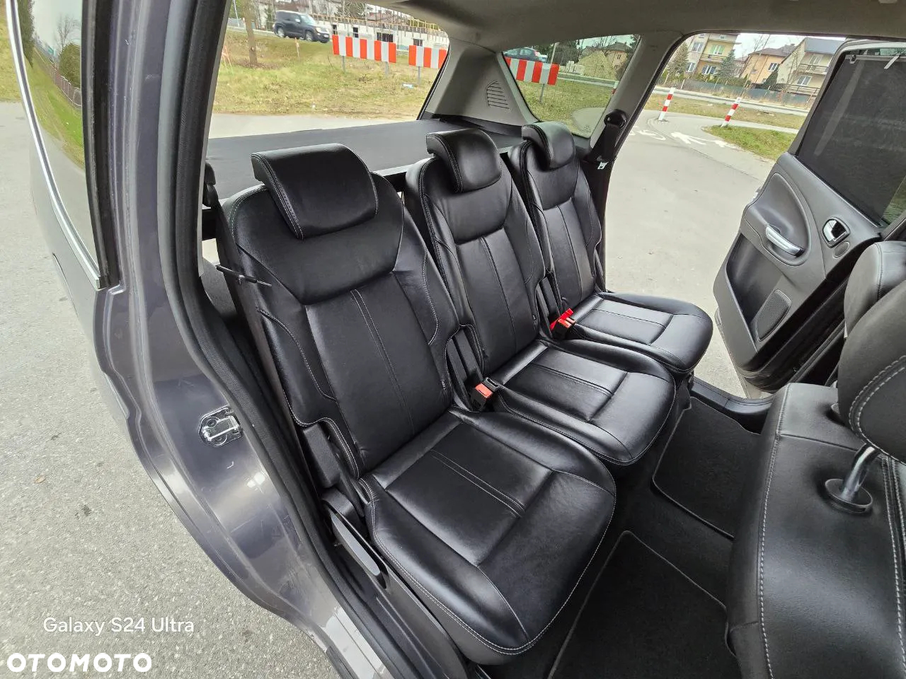 Ford S-Max 2.0 TDCi DPF Titanium - 16