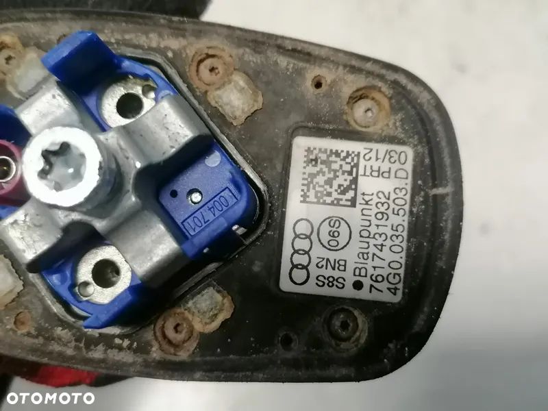 AUDI Q3 12r ANTENA DACHOWA 4G0035503D - 2