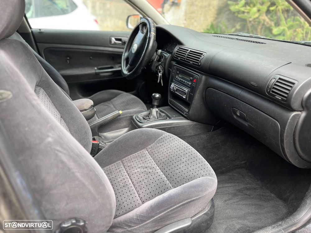 VW Passat Variant 1.9 TDi Confortline - 7