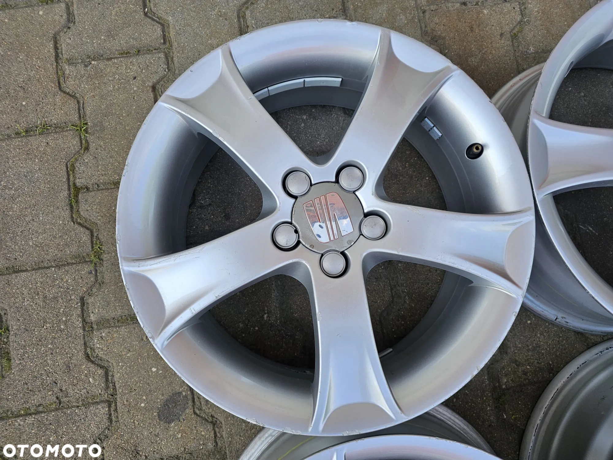 6,5J 16'' ET43 5x100 Seat OE Ibiza Leon Toledo Cordoba Skoda Fabia Octavia Volkswagen Golf 6L0601025M - 2