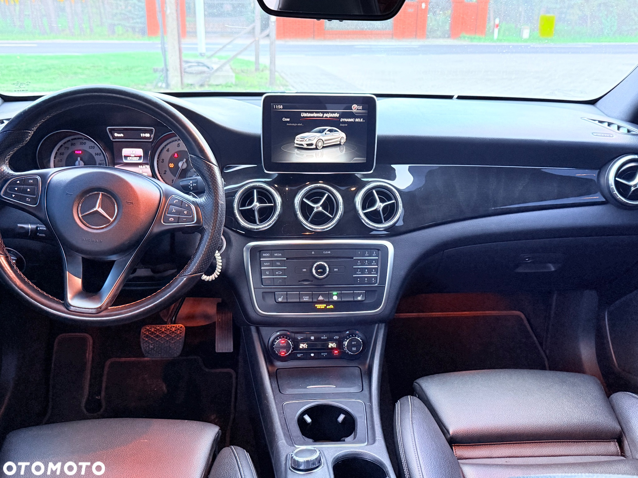 Mercedes-Benz CLA 250 4-Matic AMG Line - 9