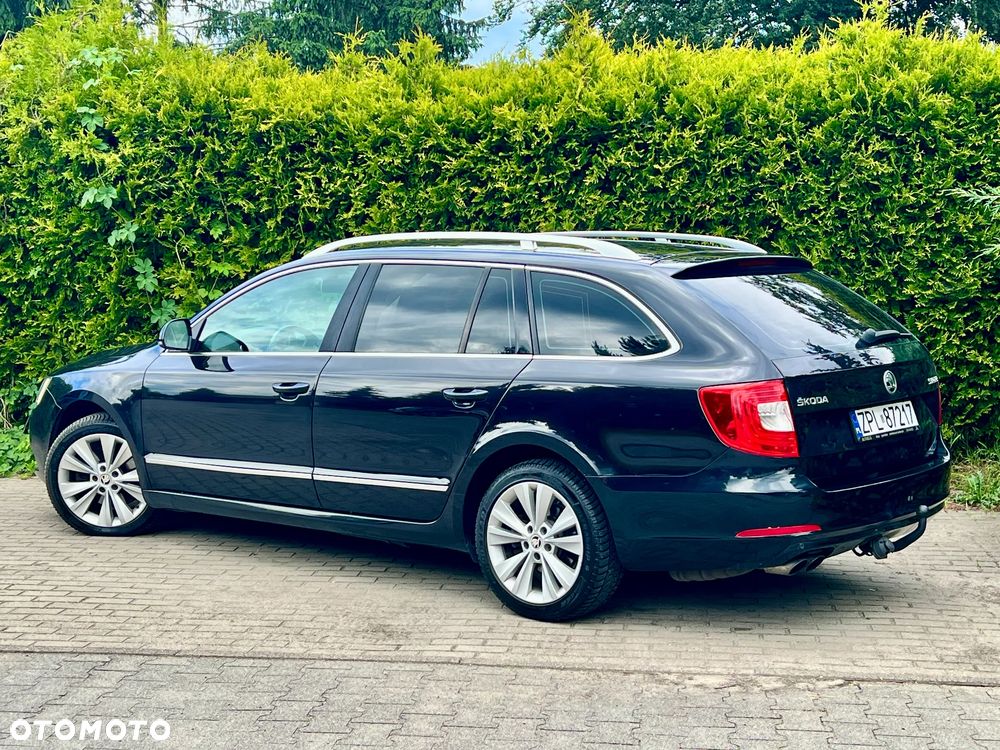 Skoda Superb 2.0 TDI Comfort DSG - 2
