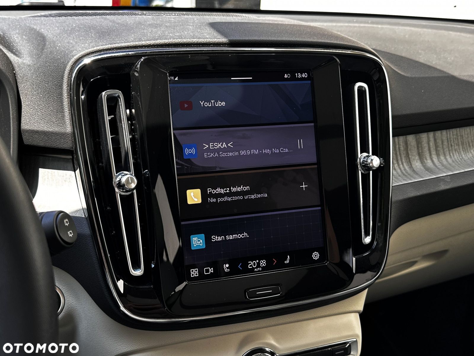 Volvo XC 40 - 25