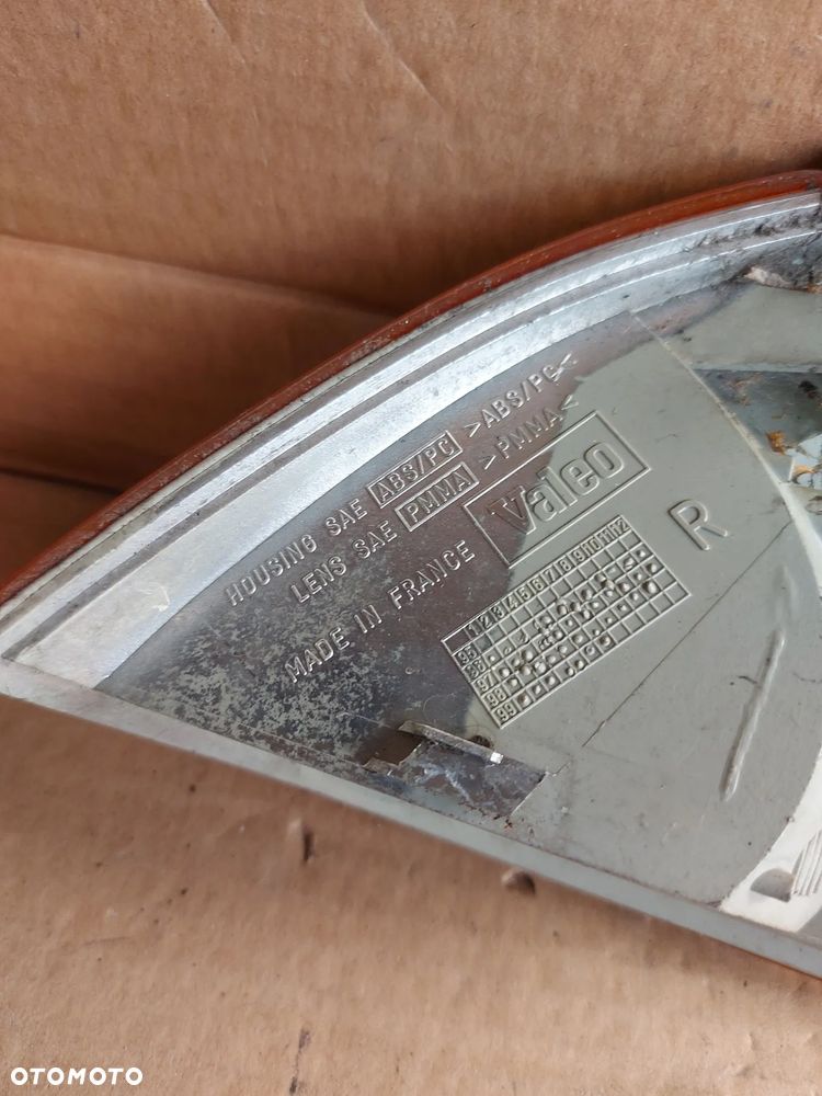 Kierunkowskaz prawy przód Suzuki Swift '01r - 4