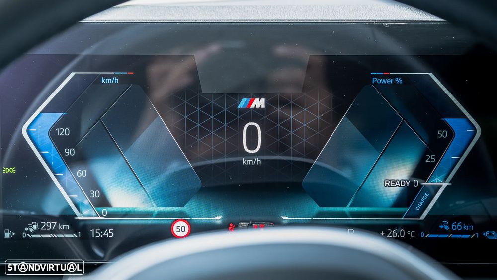 BMW 330 e Pack Desportivo M Pro Auto - 18