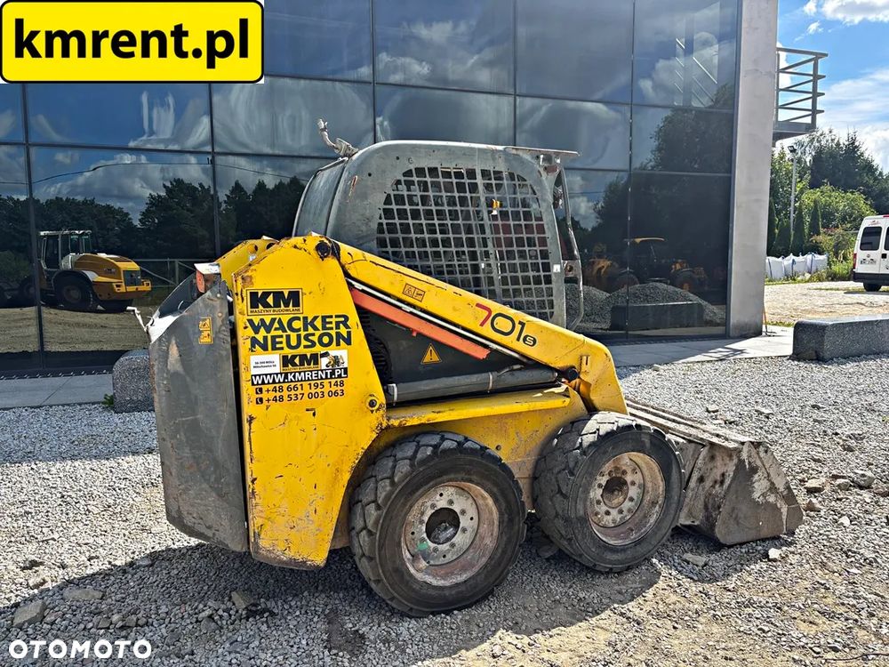 Wacker Neuson 701S MINI-ŁADOWARKA 2013R | BOBCAT S100, S130, 753, WACKER NEUSON WL25, WACKER NEUSON WL30, BOBCAT L23, BOBCAT L28, BOBCAT L35, BOBCAT S70, BOBCAT S450, BOBCAT S510, BOBCAT S530, AVANT 528, AVANT 530 - 25