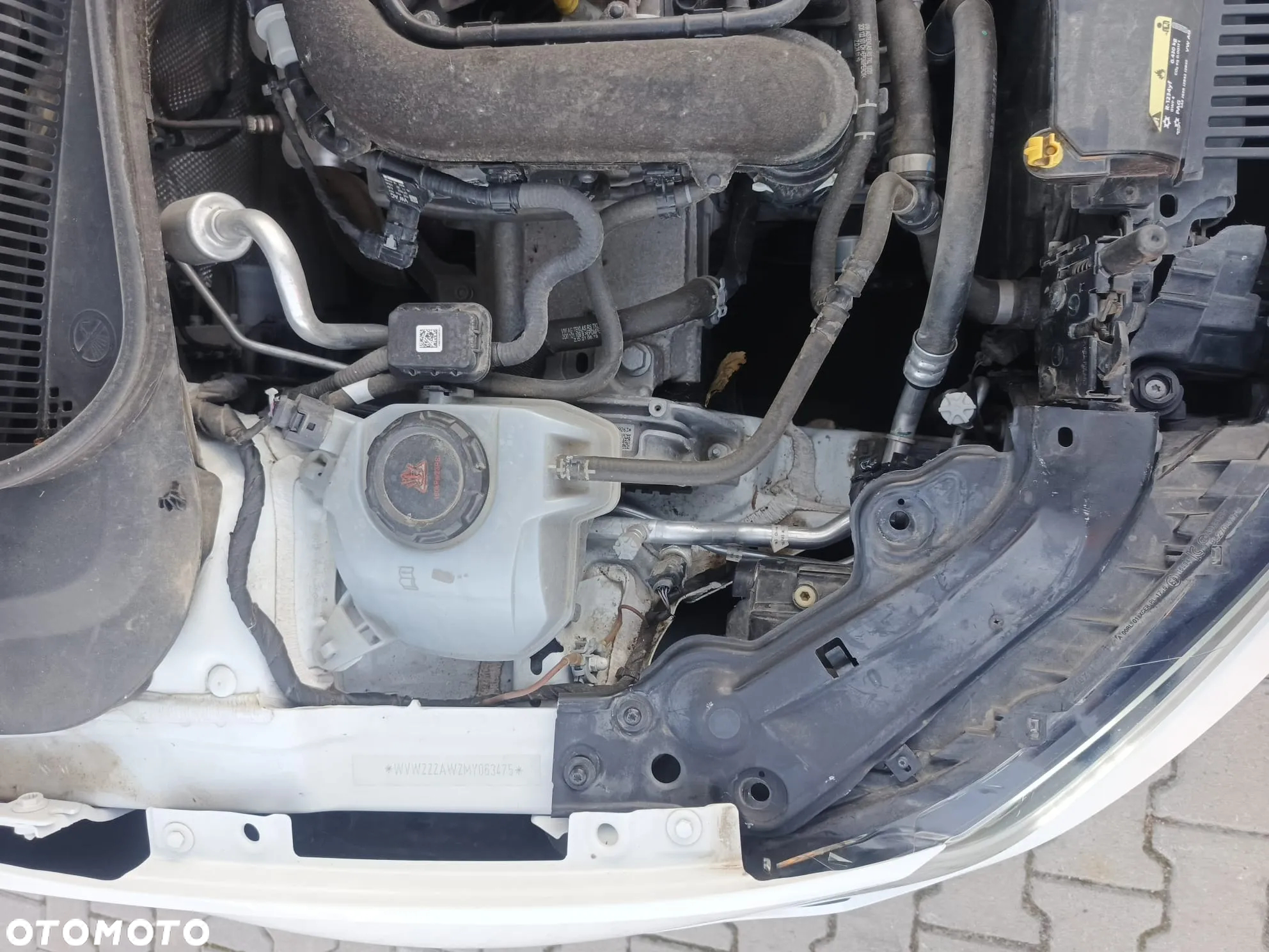 Volkswagen Polo 1.0 TSI R-Line DSG - 9