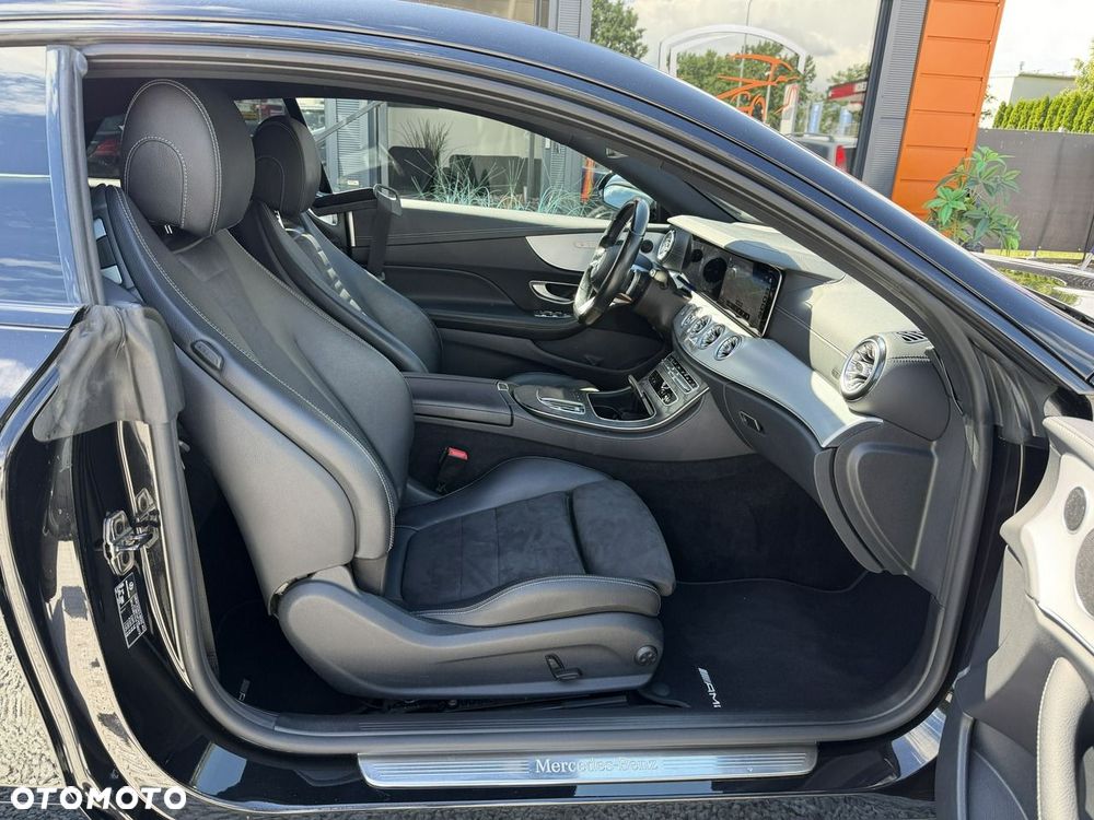 Mercedes-Benz Klasa E 220 d 4-Matic AMG - 24