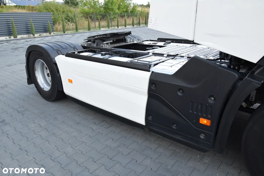 Renault T520 HIGH / 13 LITROWY SILNIK / RETARDER / KLIMATYZACJA POSTOJOWA / ACC / ALUFELGI / LEDY / XENON / NISKI PRZEBIEG / SERWISOWANY / SPROWADZONY - 19
