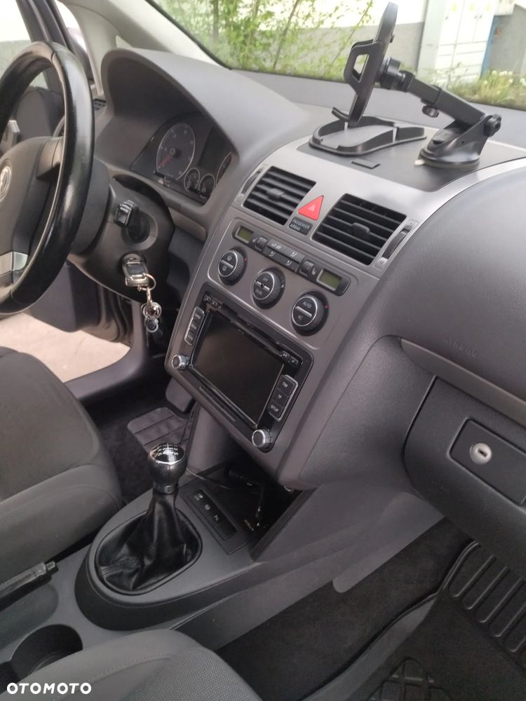 Volkswagen Touran 2.0 TDI DPF Comfortline Perfectline - 3