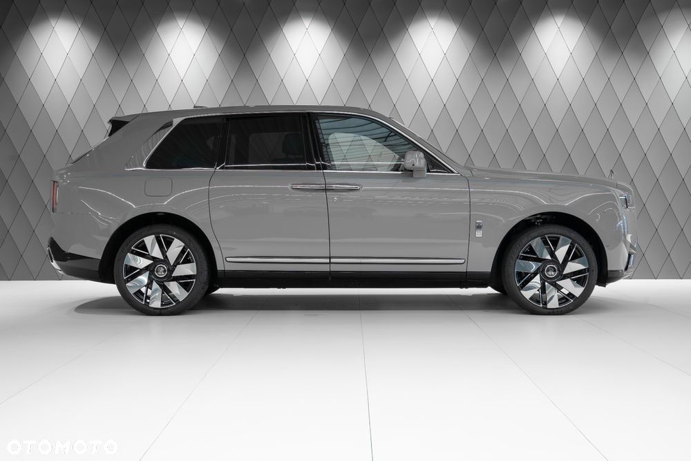 Rolls-Royce Cullinan - 3