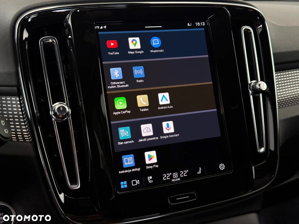 Volvo XC 40 B3 B DKG Ultra Black Edition - 24