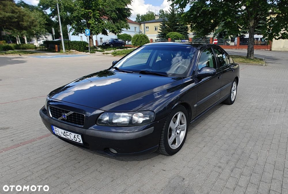 Volvo S60 - 1