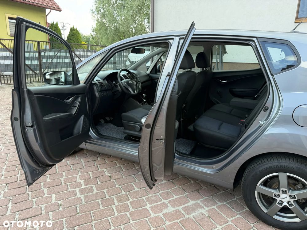 Hyundai ix20 1.4 blue Passion - 33