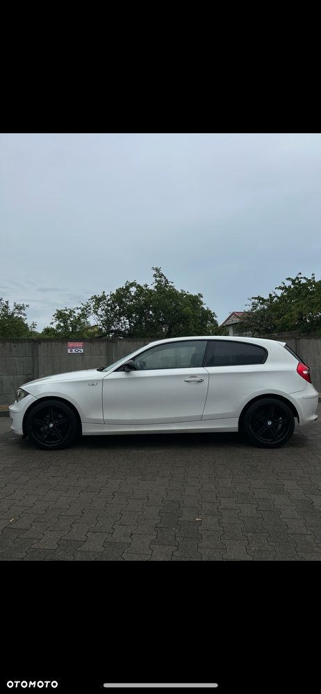 BMW Seria 1 118d DPF - 3