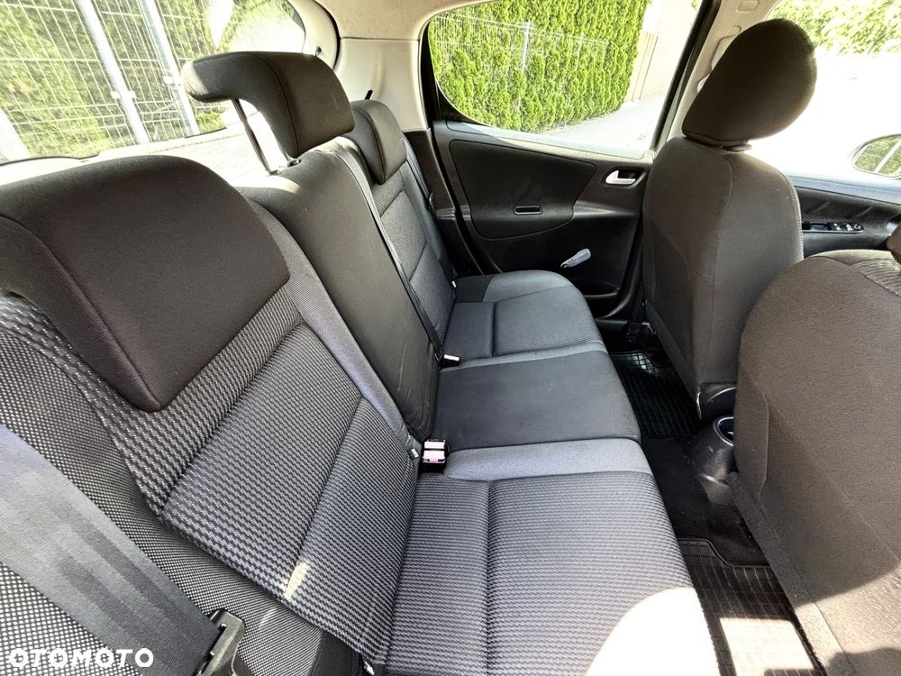 Peugeot 207 1.6 HDi Active - 12