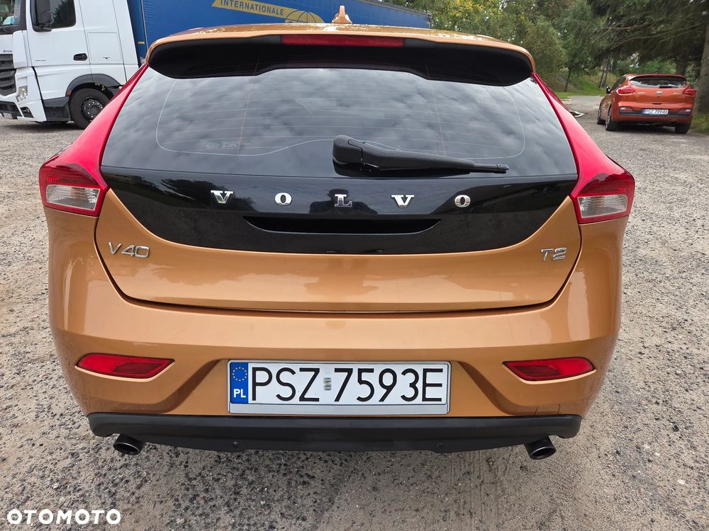Volvo V40 T2 You - 6