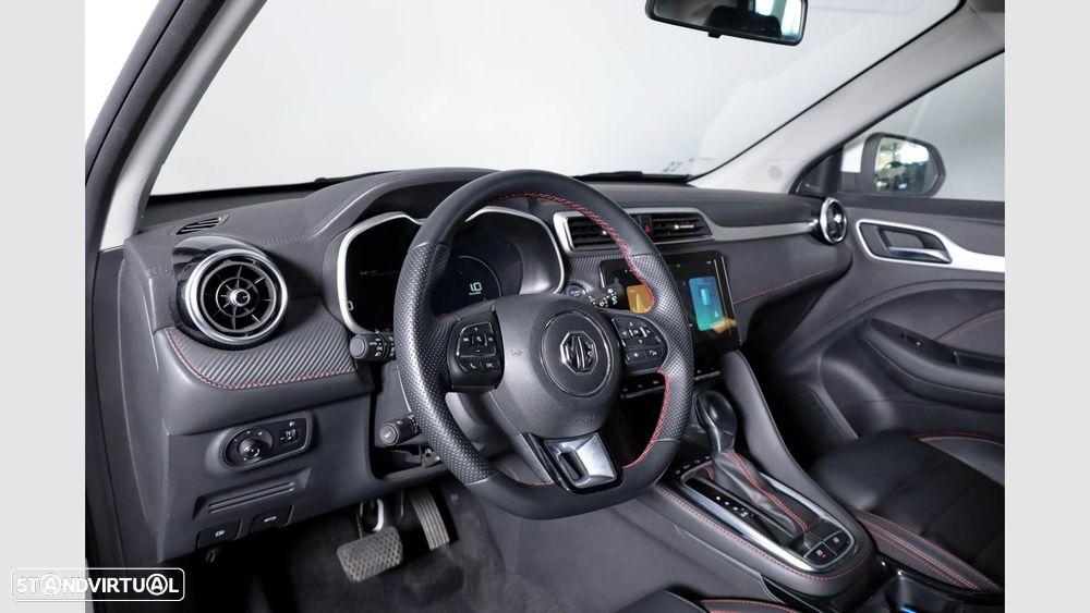 MG ZS - 10