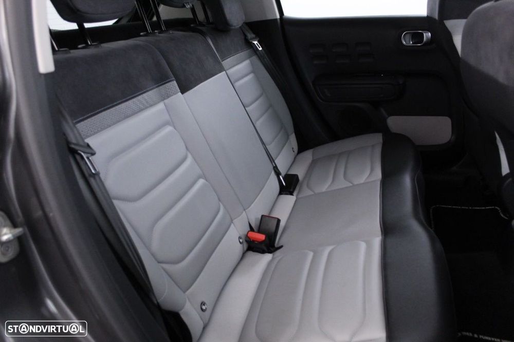 Citroën C3 1.2 PureTech Shine EAT6 - 15