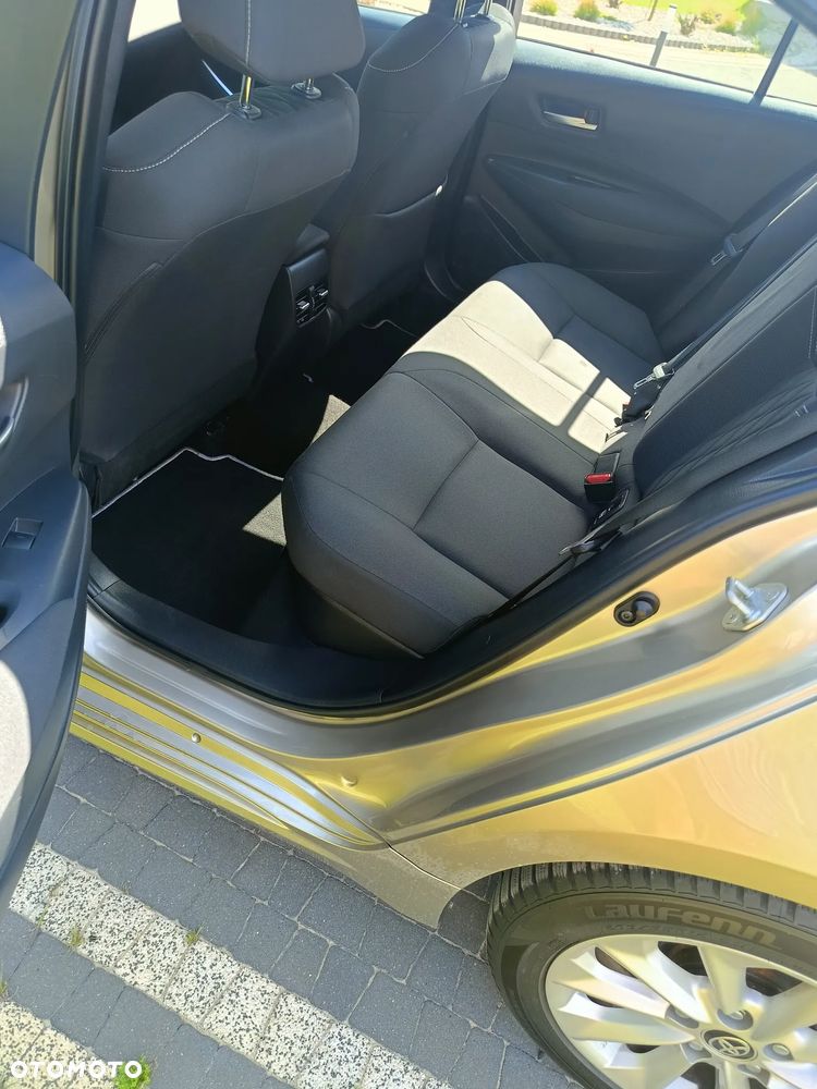 Toyota Corolla - 9