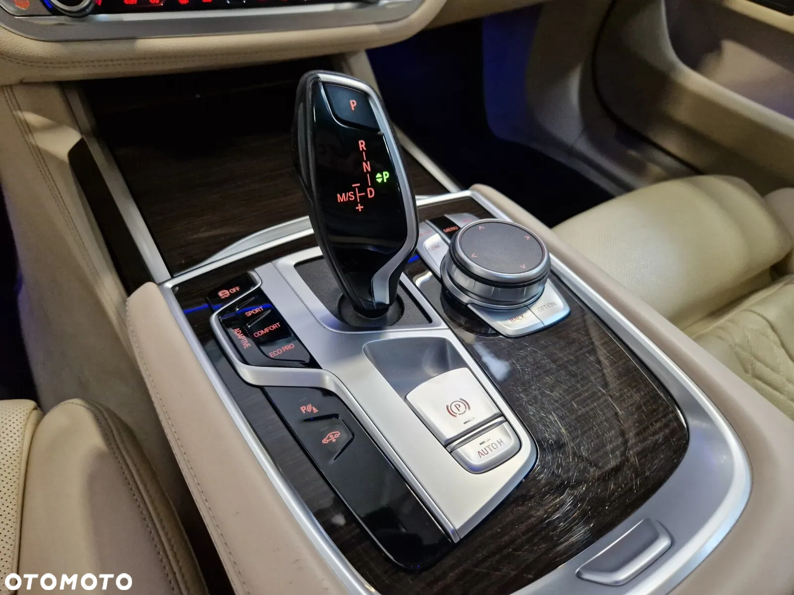 BMW Seria 7 - 11