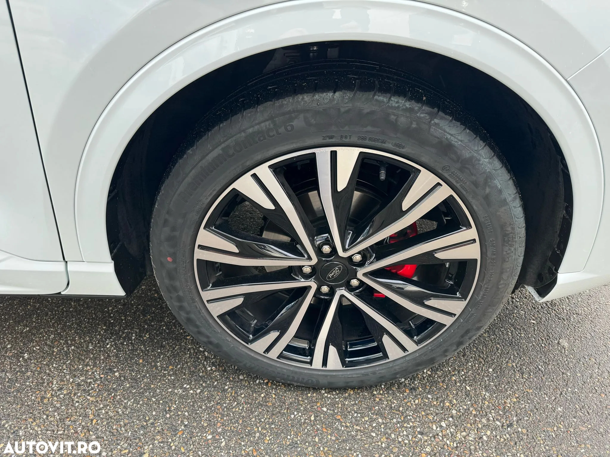 Ford Kuga 1.5 EcoBoost A8 FWD ST-Line X - 34