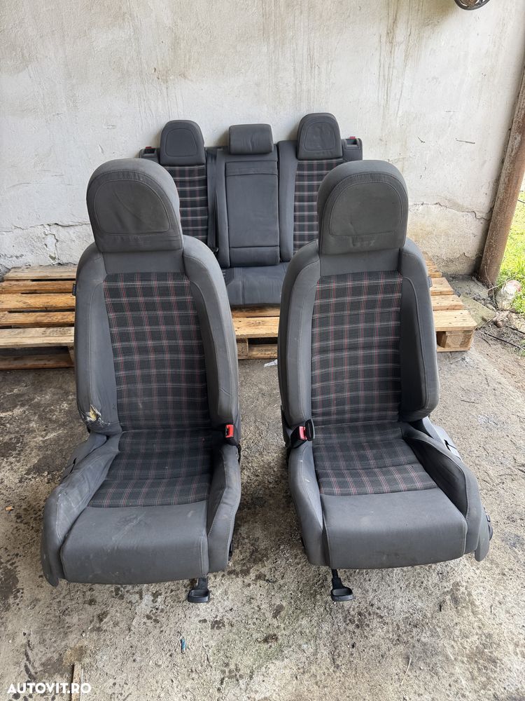 Interior volkswagen golf gti - 3